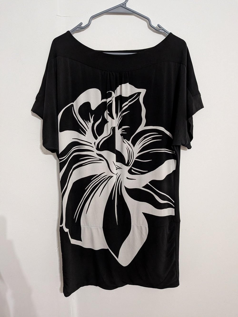 White House Black Market Black and White Floral Midi Dress